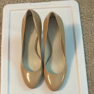 Nine West Women's Tan Pumps